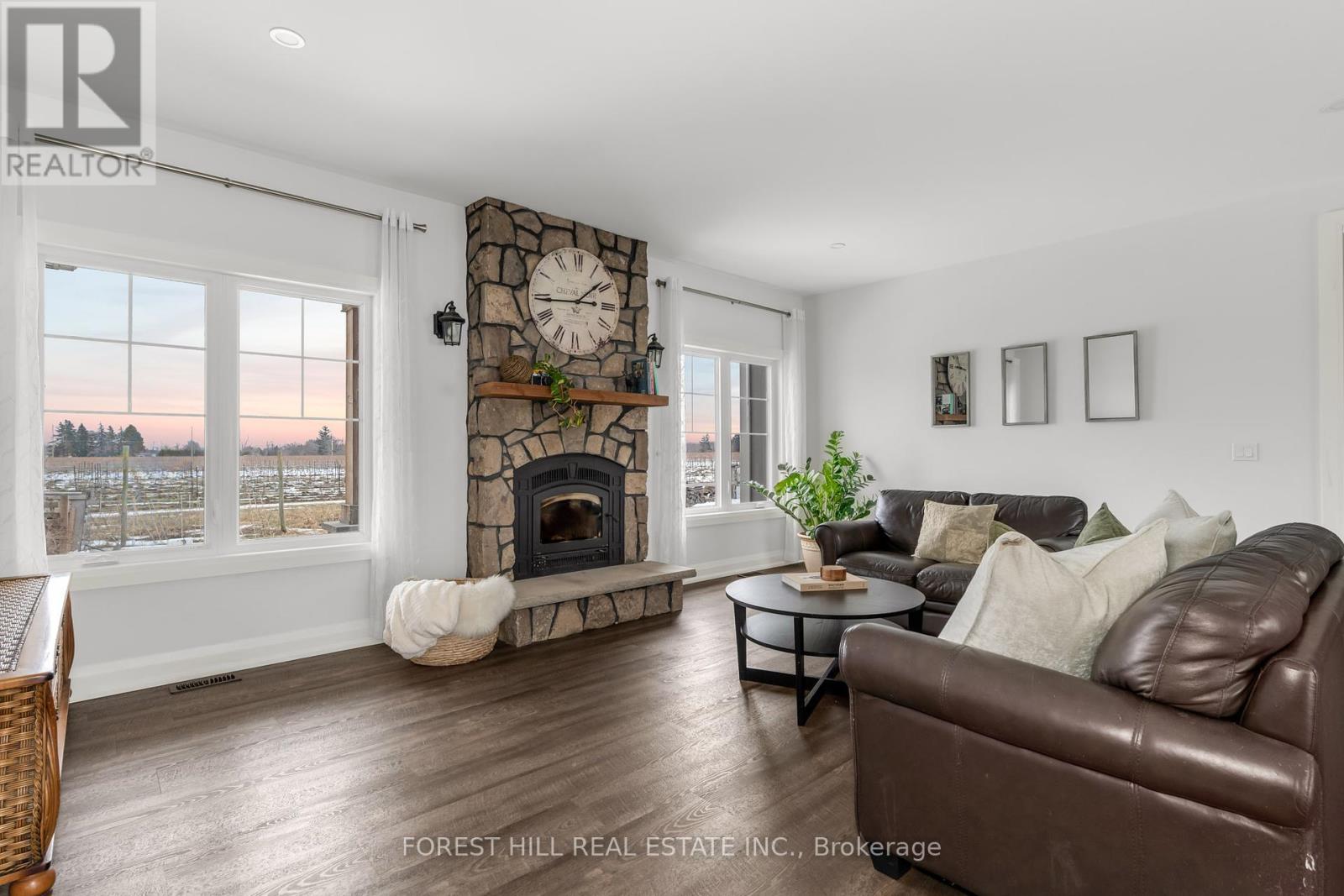 3756 Ninth Street Property Photo 3