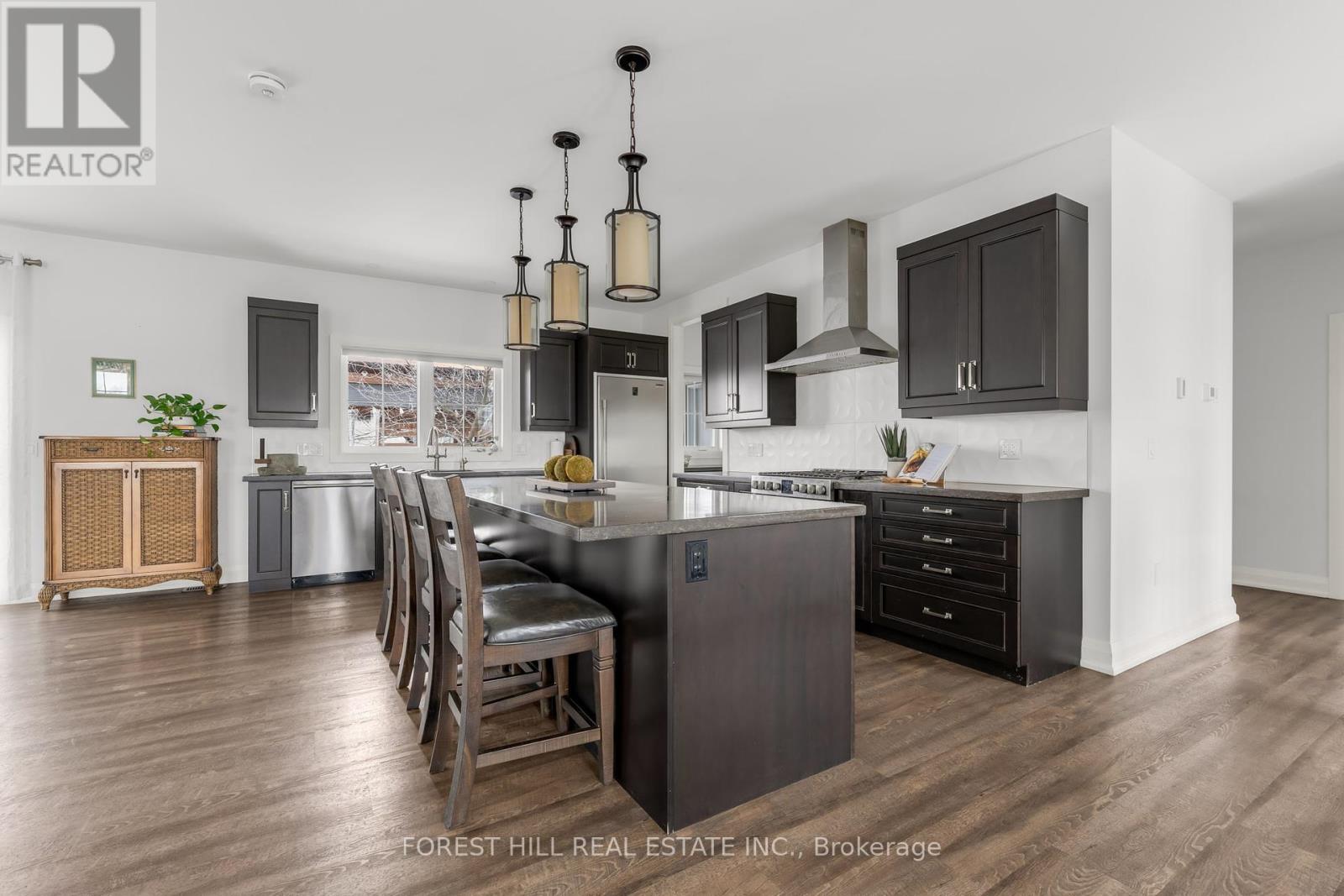 3756 Ninth Street Property Photo 4