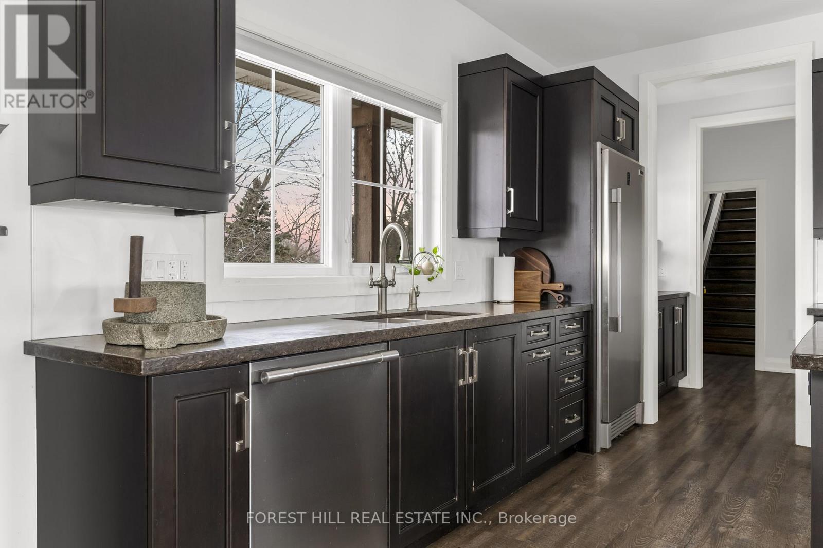 3756 Ninth Street Property Photo 6