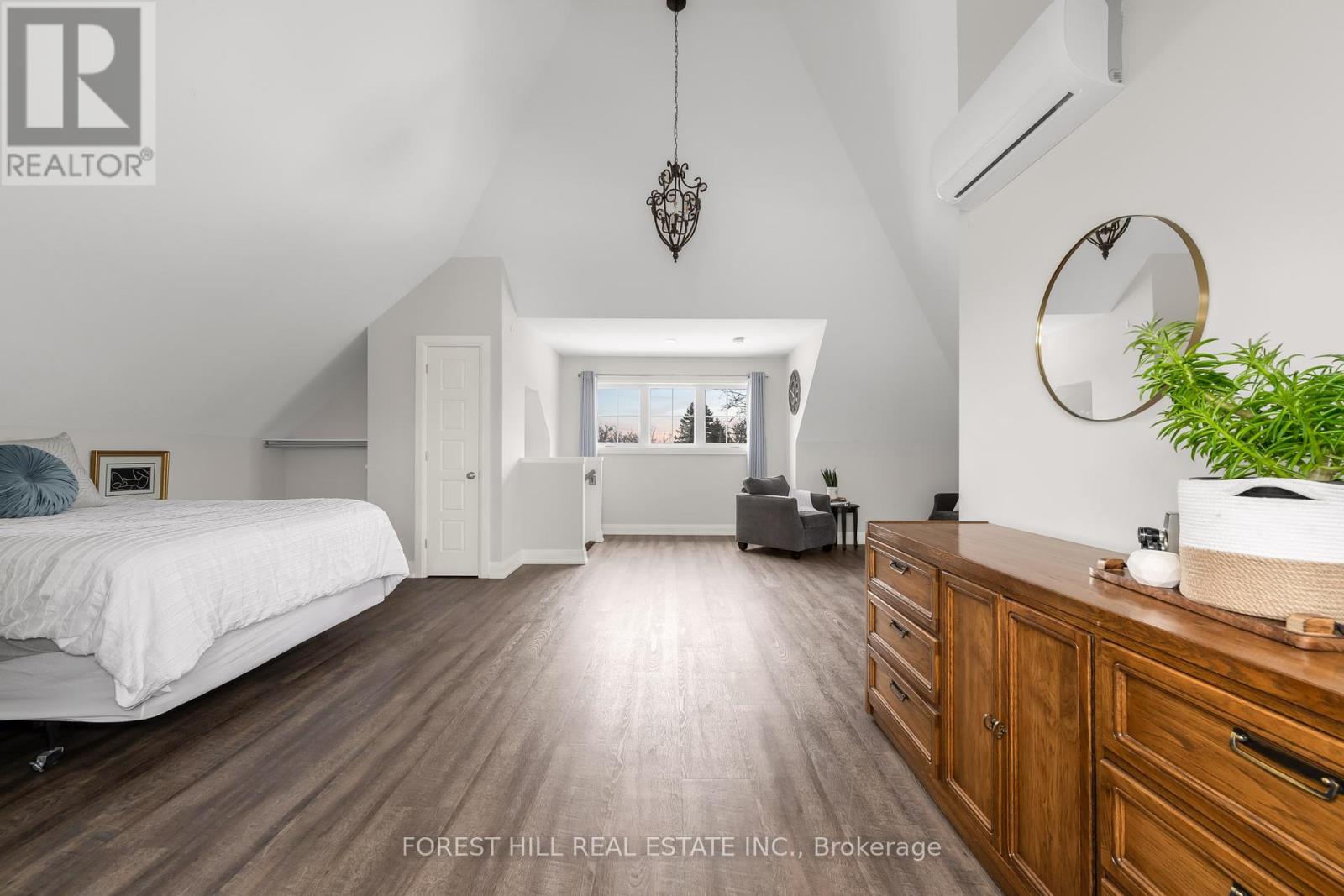 3756 Ninth Street Property Photo 8