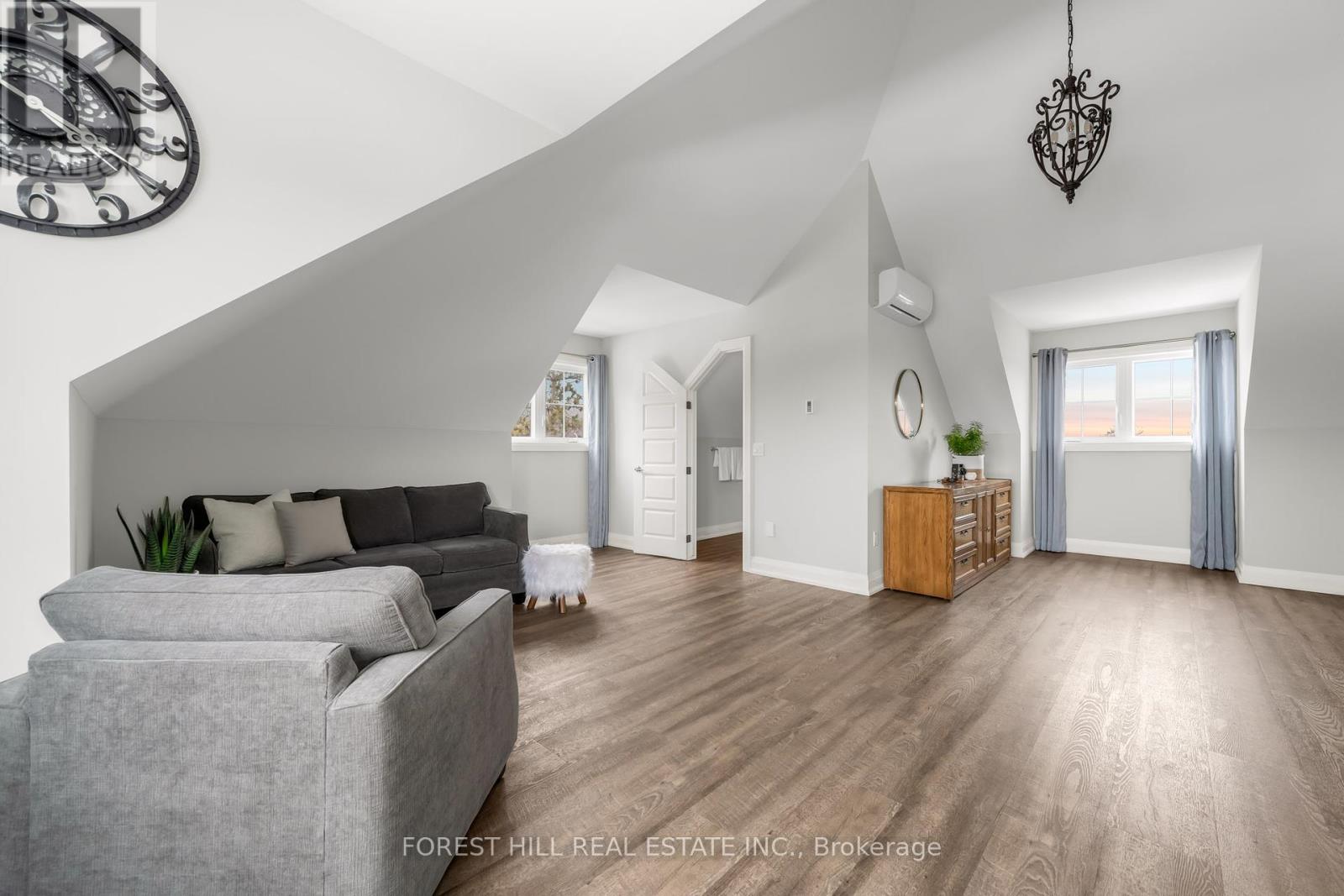 3756 Ninth Street Property Photo 9