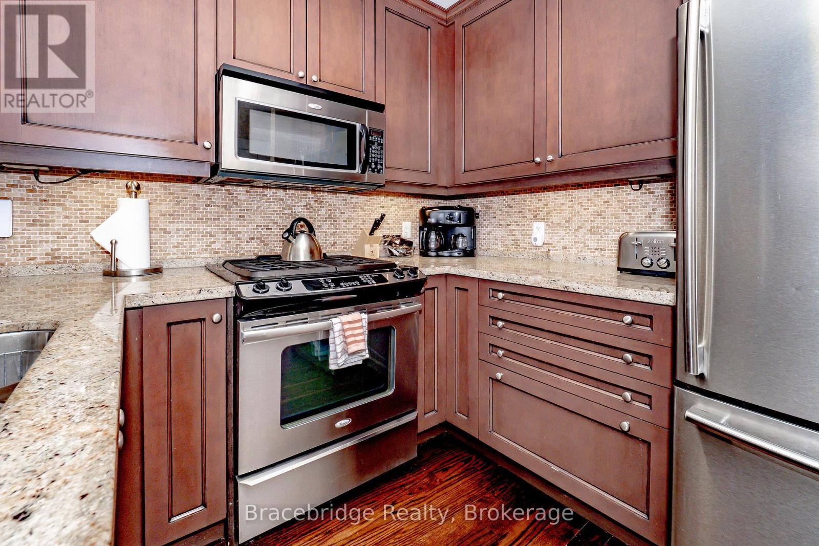 A102-d2 - 1869 Muskoka 118 Road W Property Photo 8