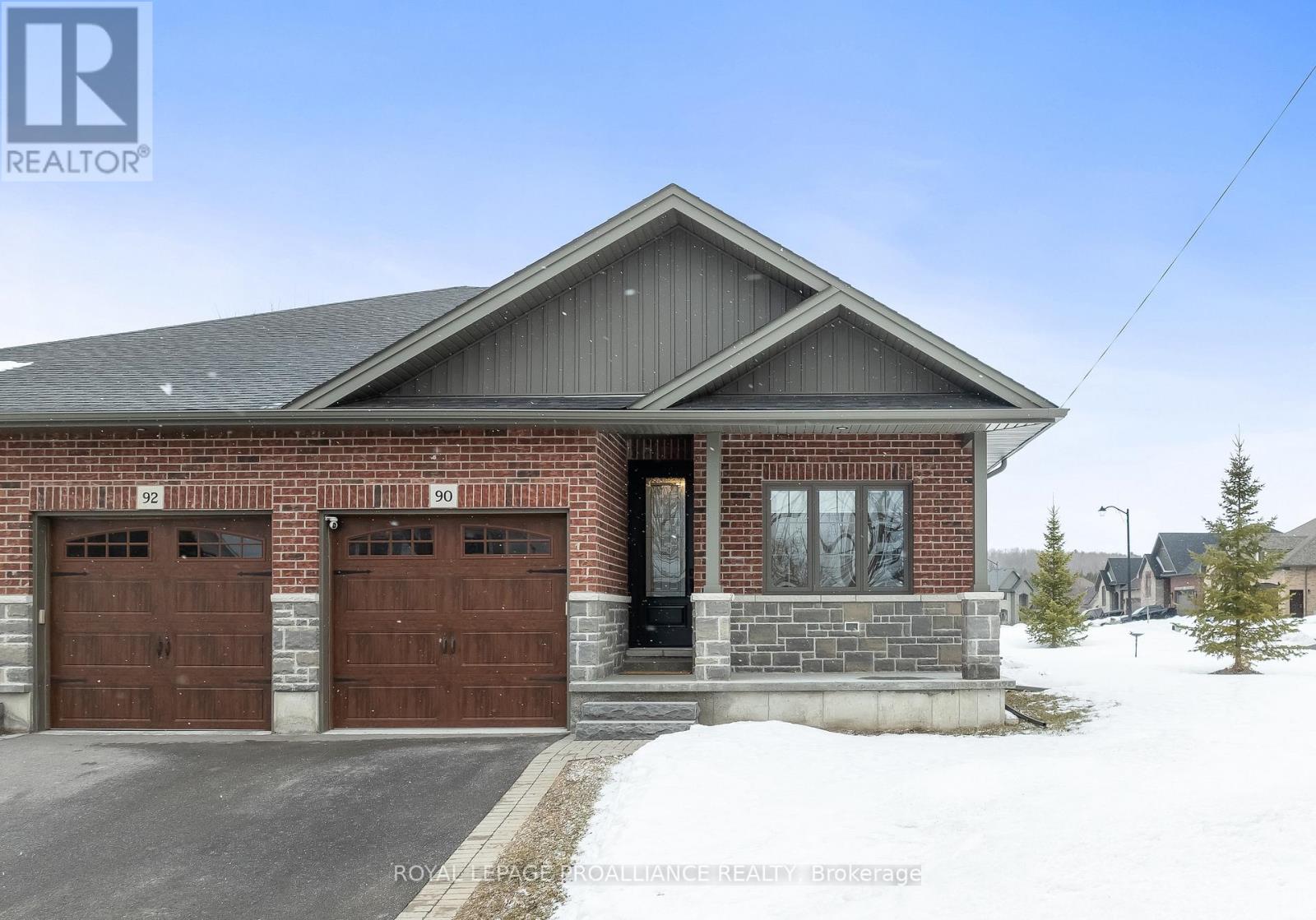 90 Sanford Street Property Photo