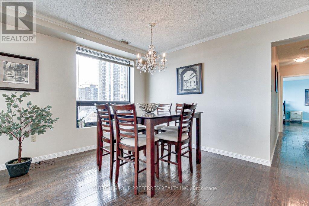 801 - 549 Ridout Street N Property Photo 13