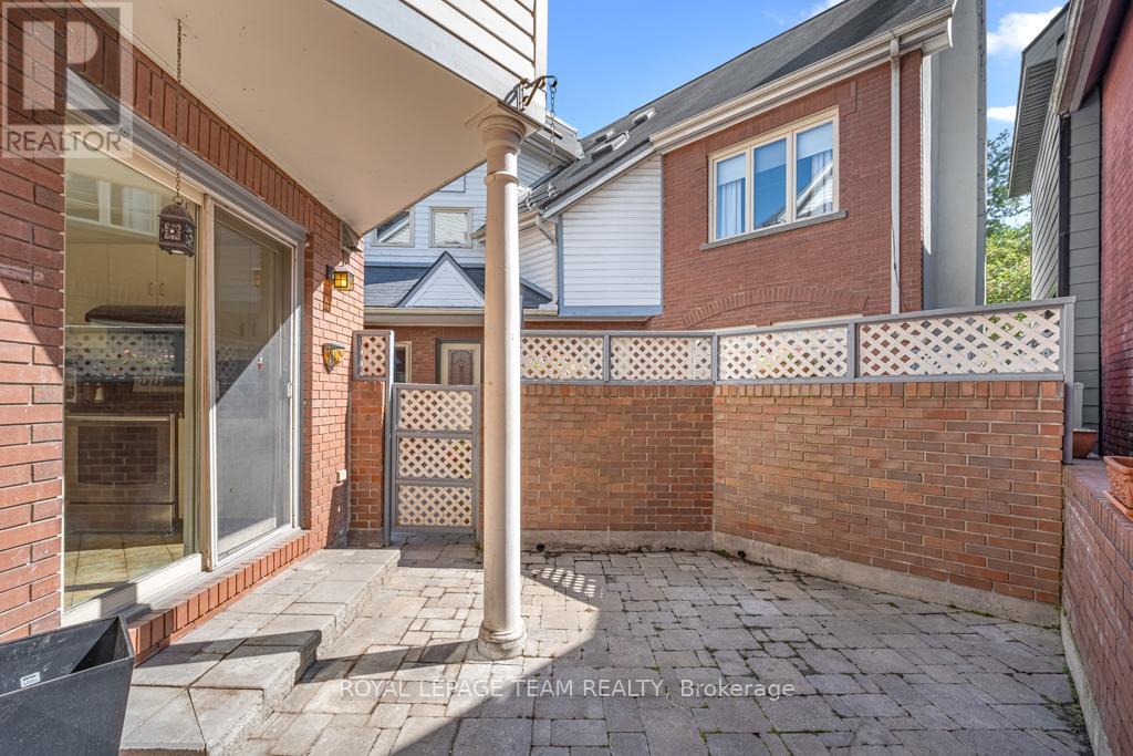 9 - 292 Laurier Avenue Property Photo 3