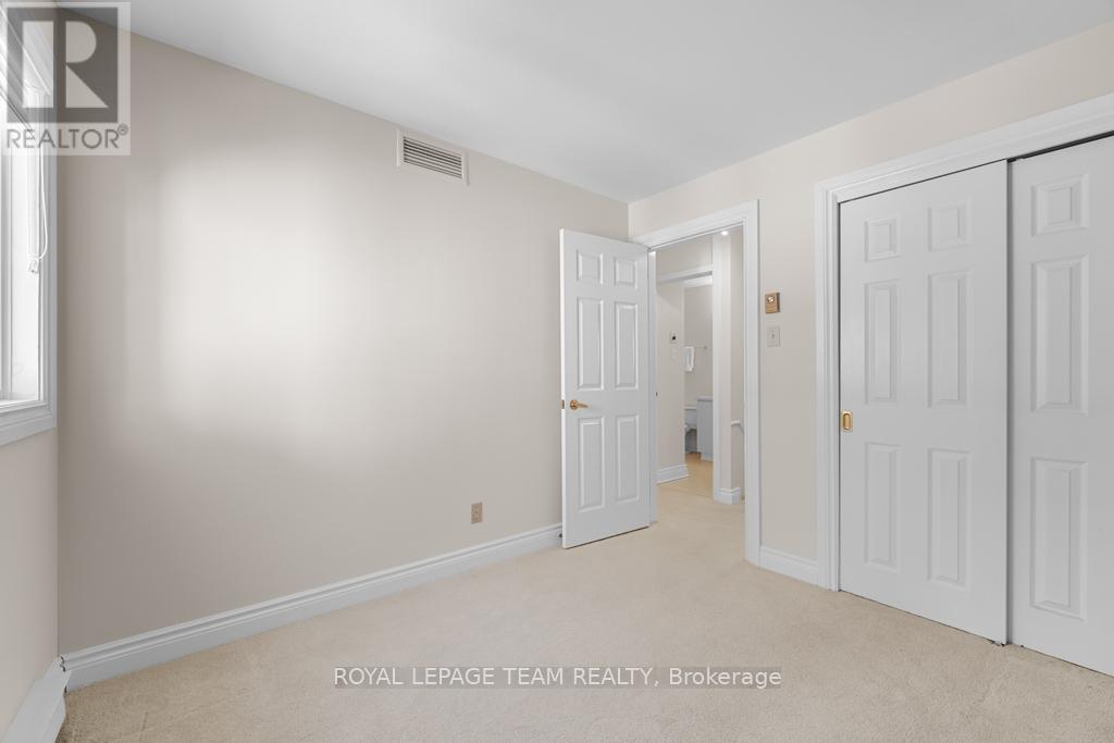 9 - 292 Laurier Avenue Property Photo 18