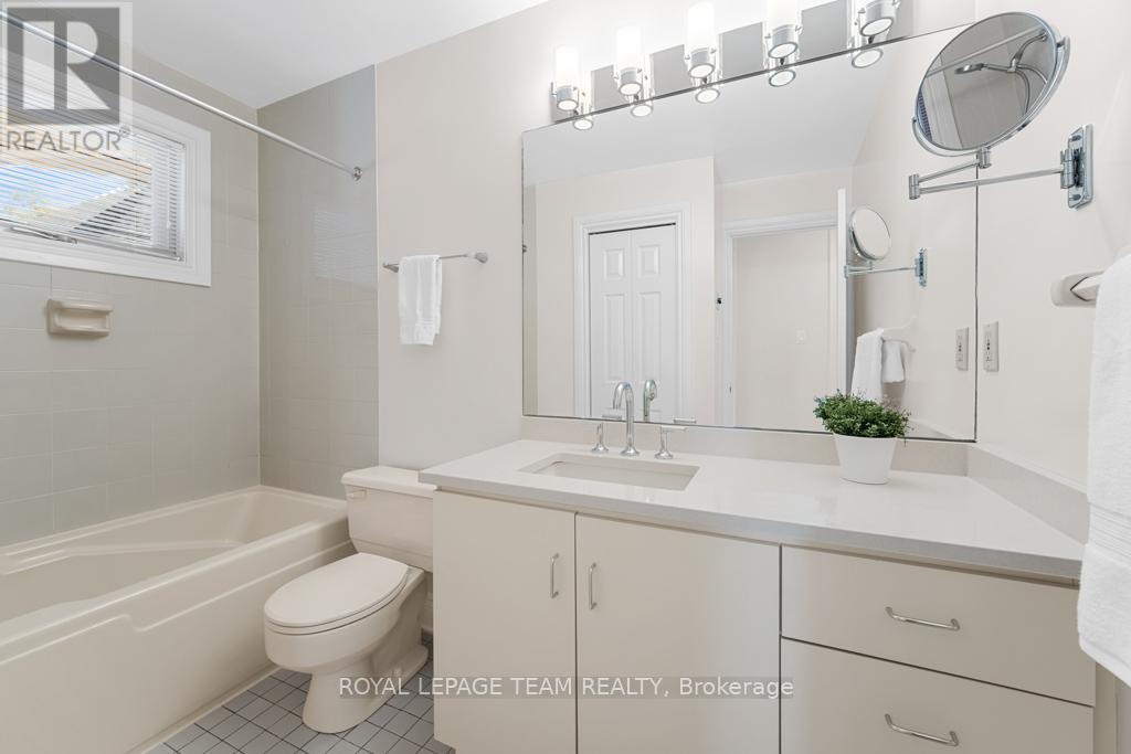 9 - 292 Laurier Avenue Property Photo 19