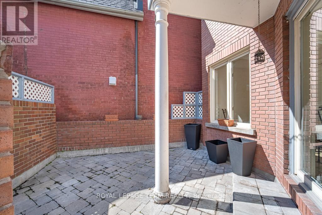 9 - 292 Laurier Avenue Property Photo 23