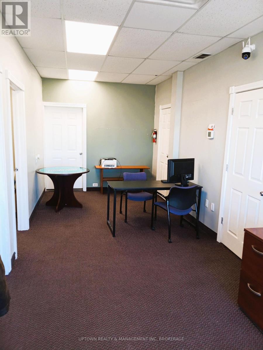 1a - 300 Welland Avenue Property Photo 3