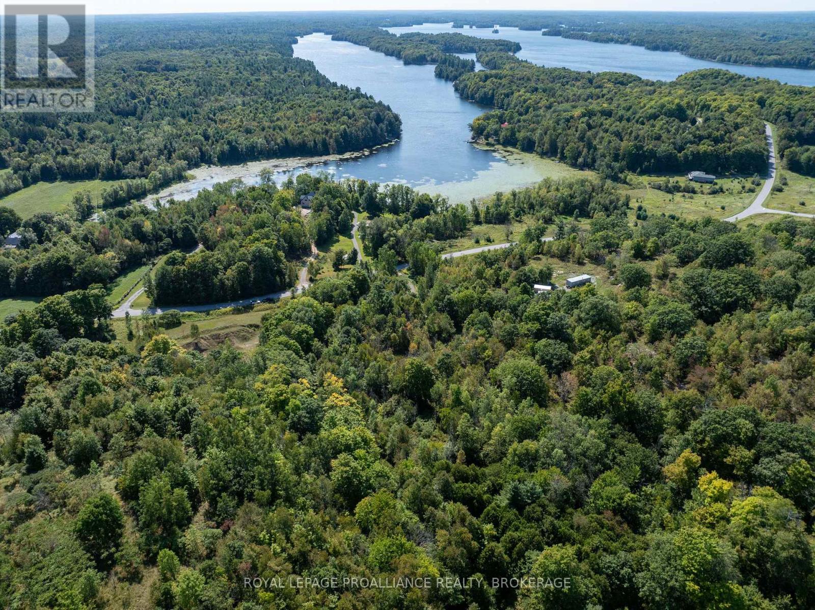 406 Crozier Road Property Photo 9