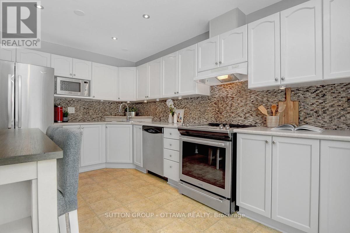 4225 Kelly Farm Drive Property Photo 14