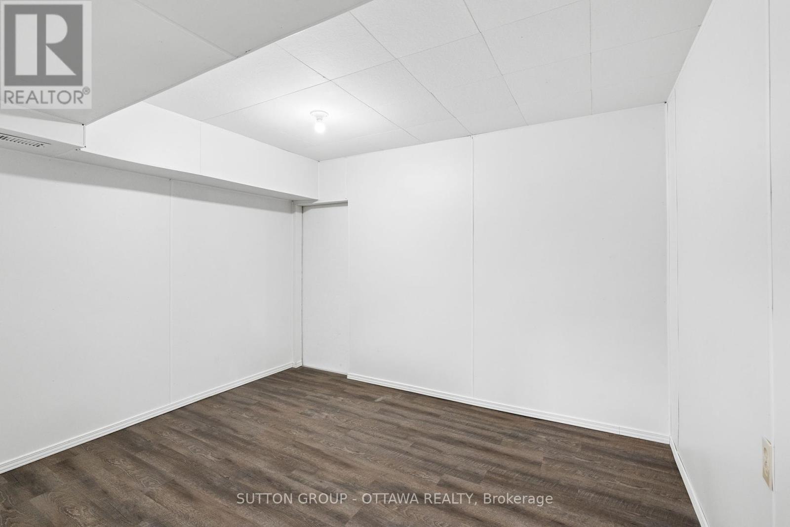 6489 Rideau Valley Drive N Property Photo 28