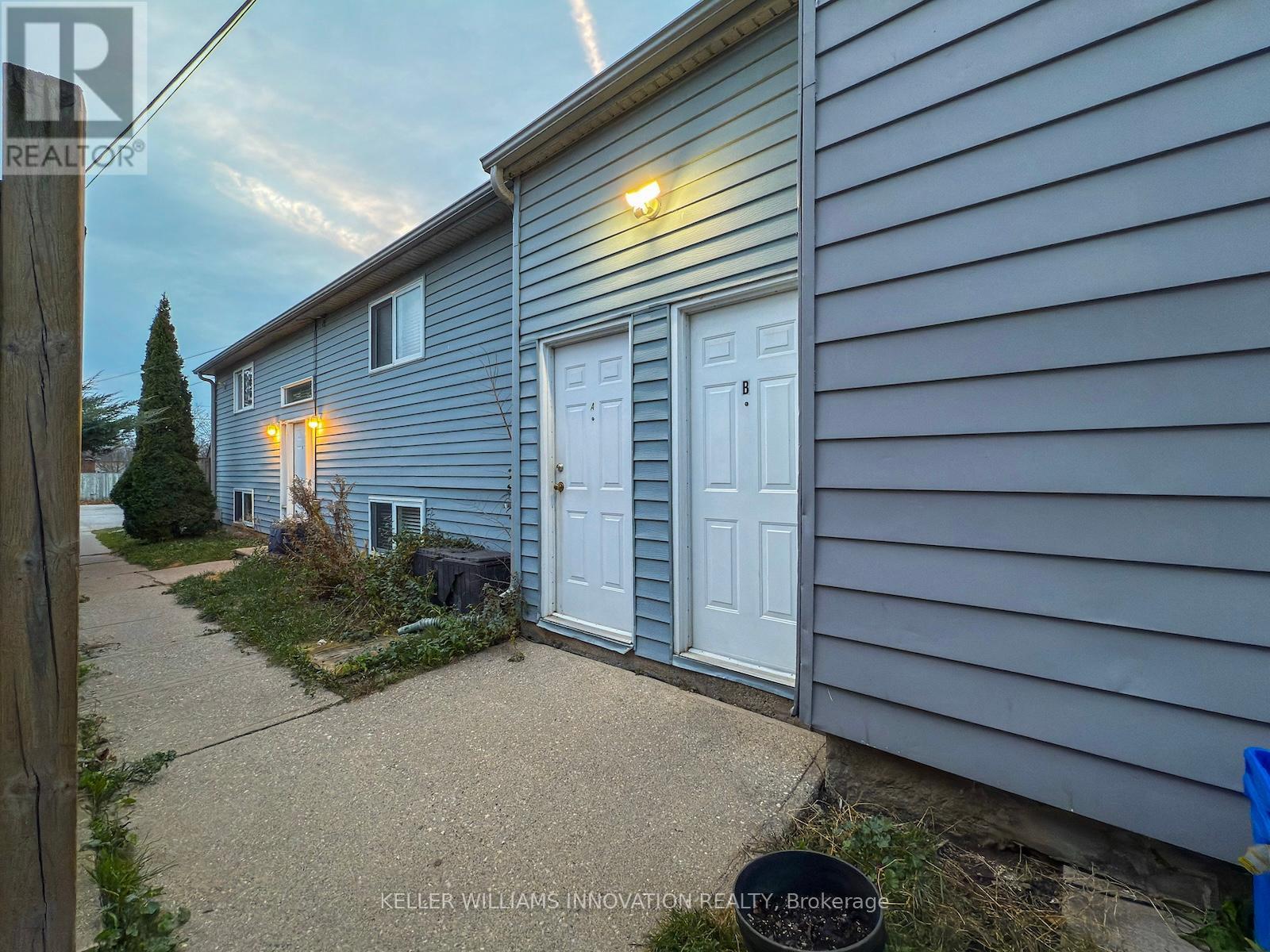 B - 1202 King Street E Property Photo 2