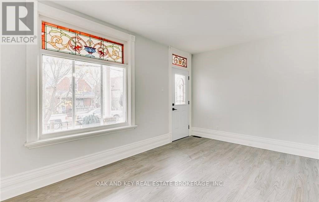 918 Princess Street Property Photo 3