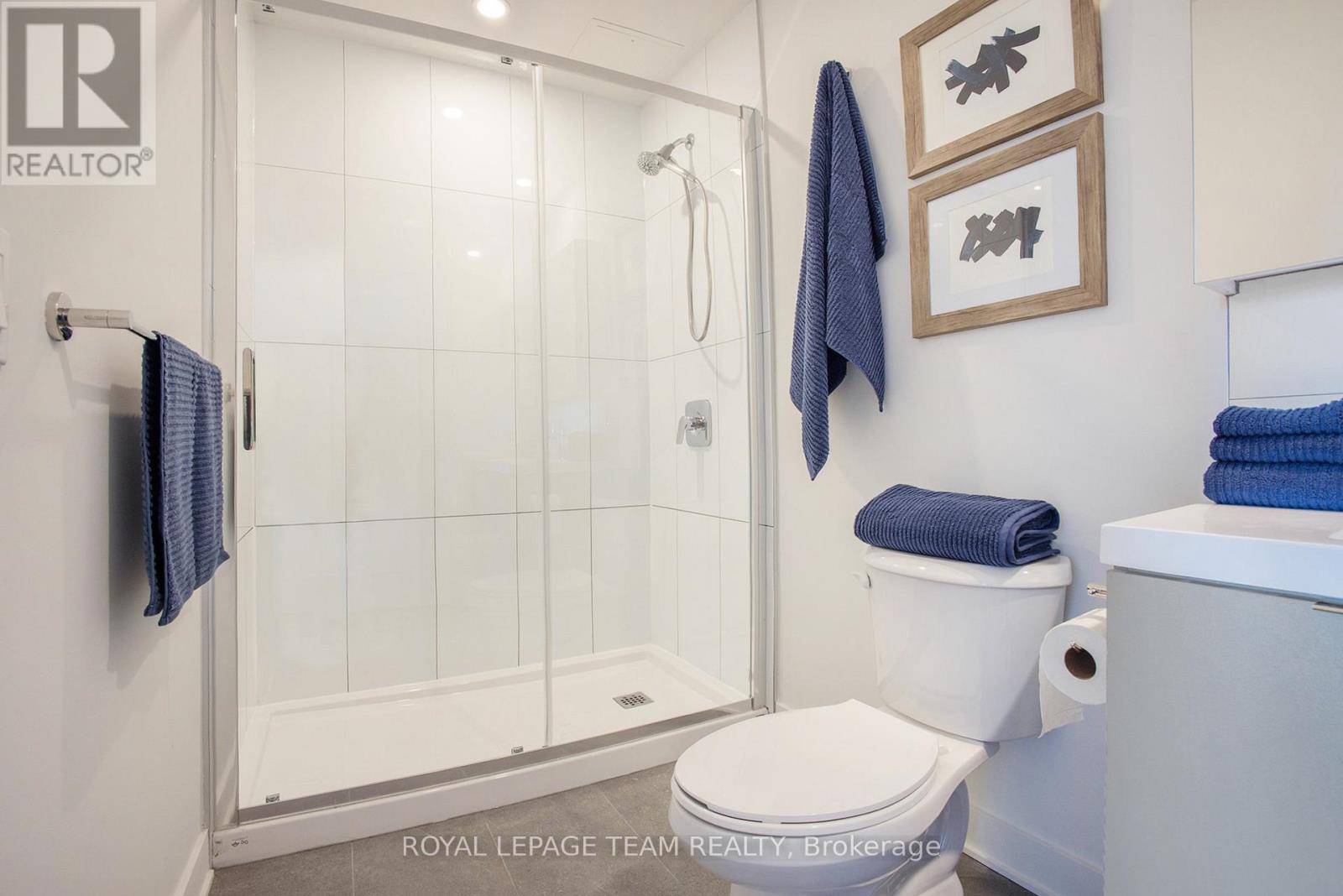A206 - 1655 Carling Avenue Property Photo 6