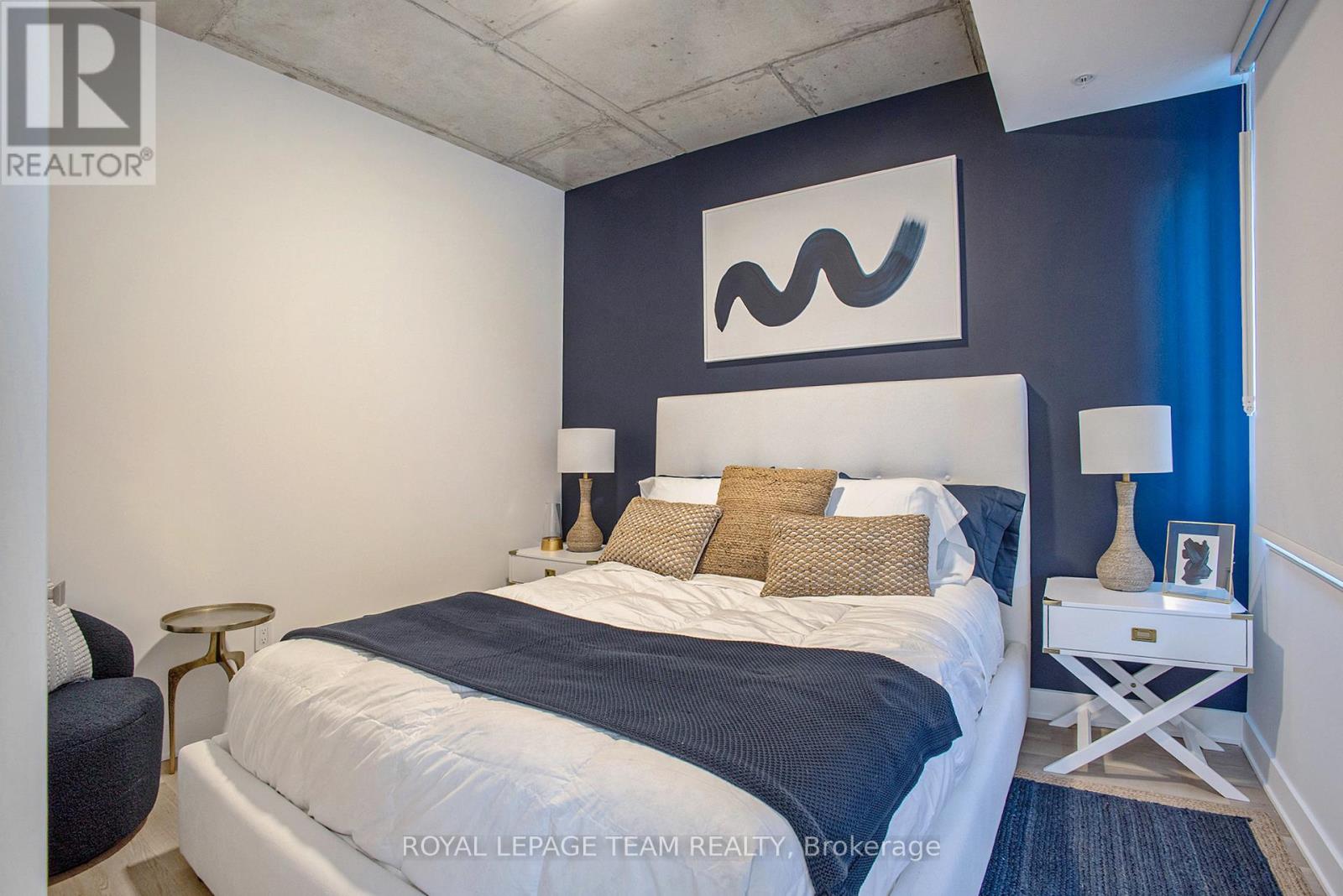 A206 - 1655 Carling Avenue Property Photo 7