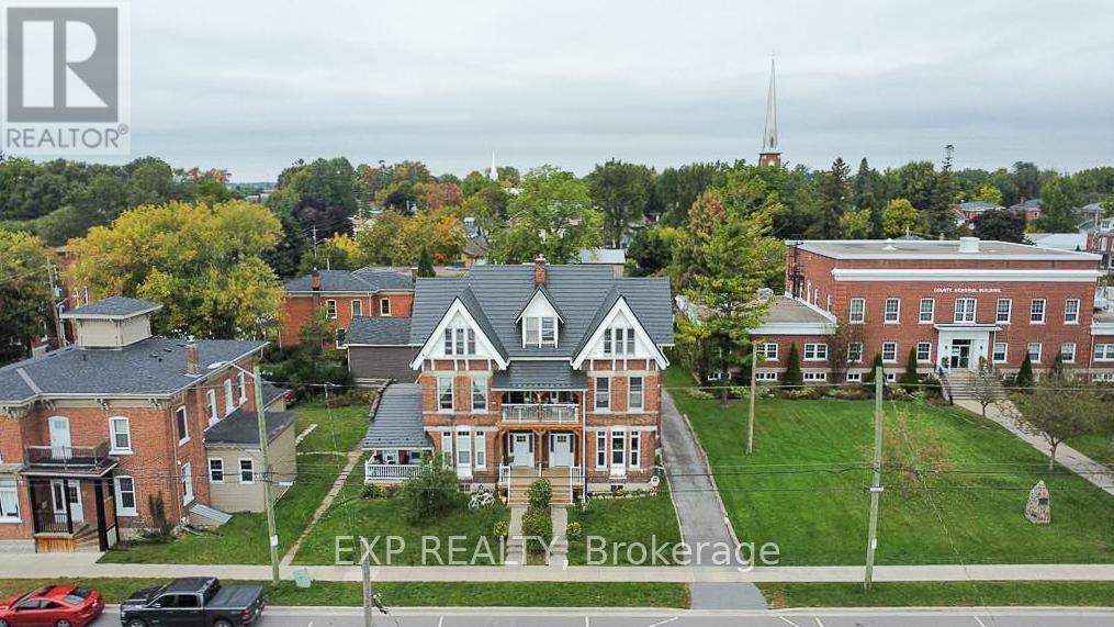 55-57 Dundas Street W Property Photo 1