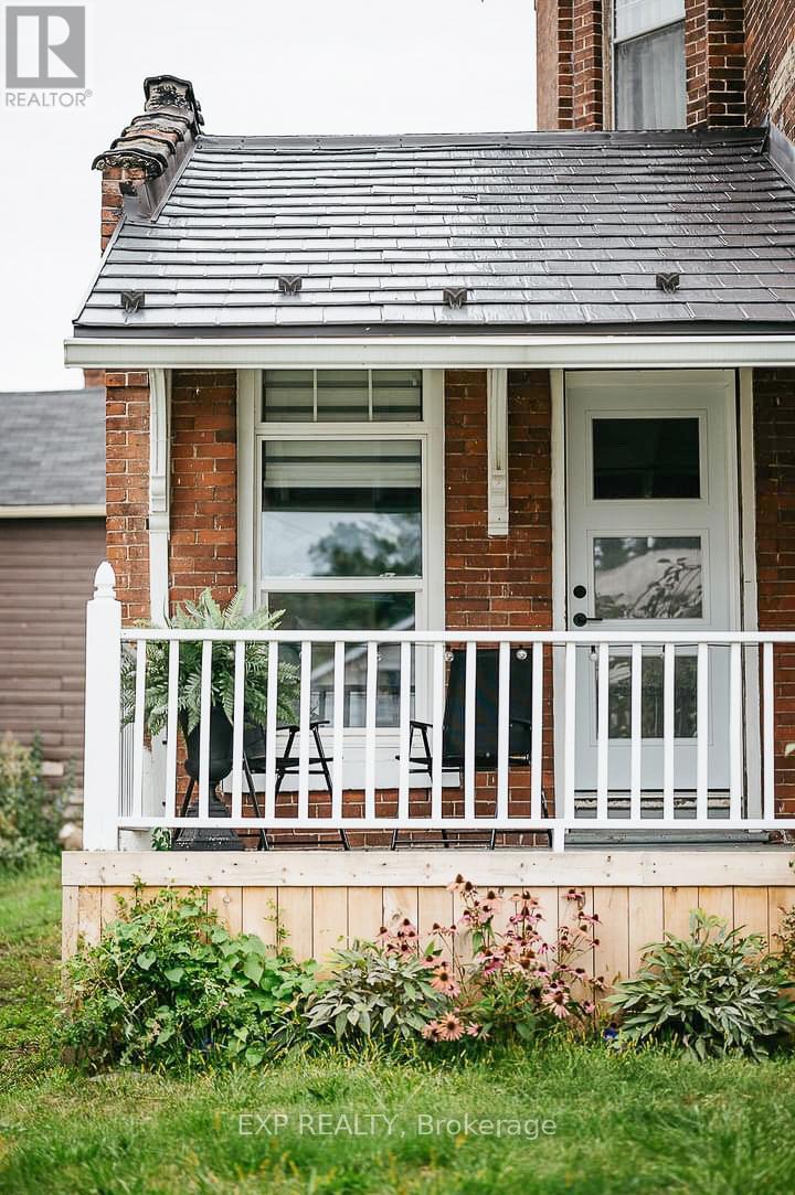 55-57 Dundas Street W Property Photo 5