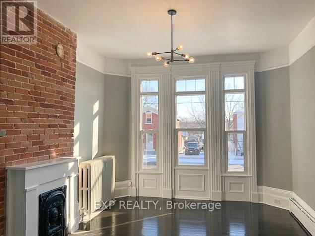 55-57 Dundas Street W Property Photo 16