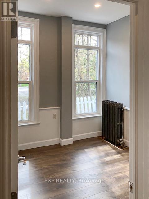 55-57 Dundas Street W Property Photo 20
