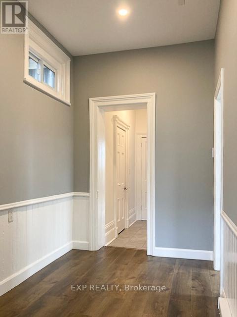 55-57 Dundas Street W Property Photo 21