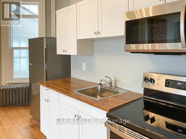 55-57 Dundas Street W Property Photo 26
