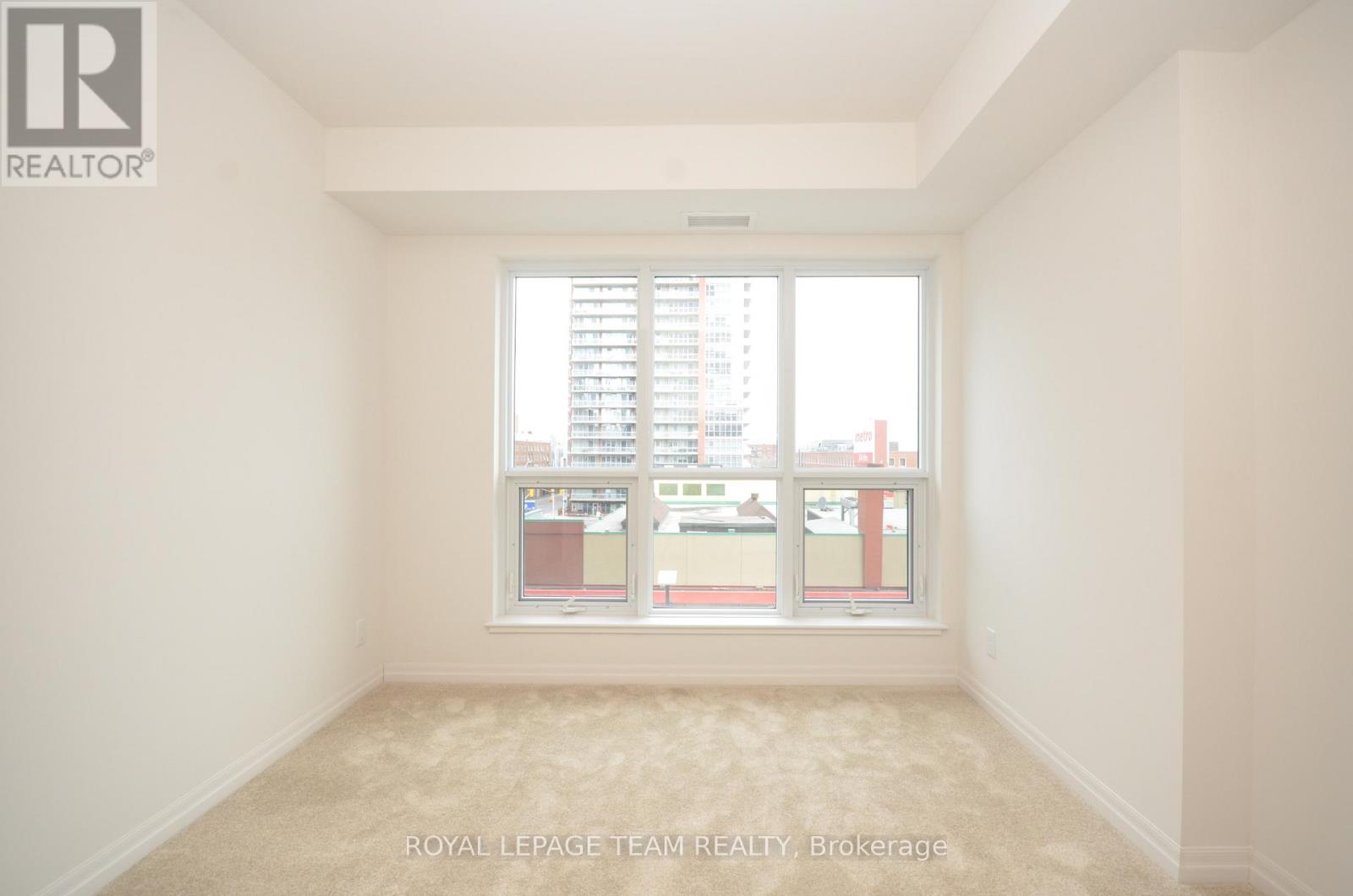 404 - 242 Rideau Street Property Photo 26