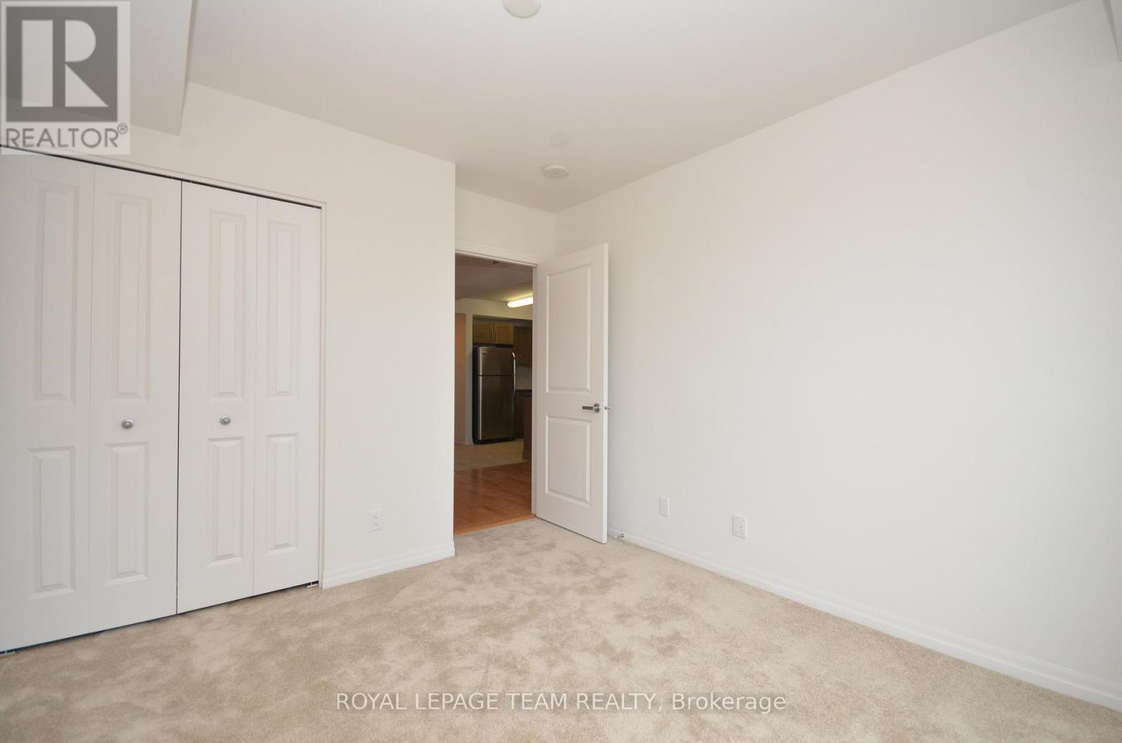 404 - 242 Rideau Street Property Photo 27