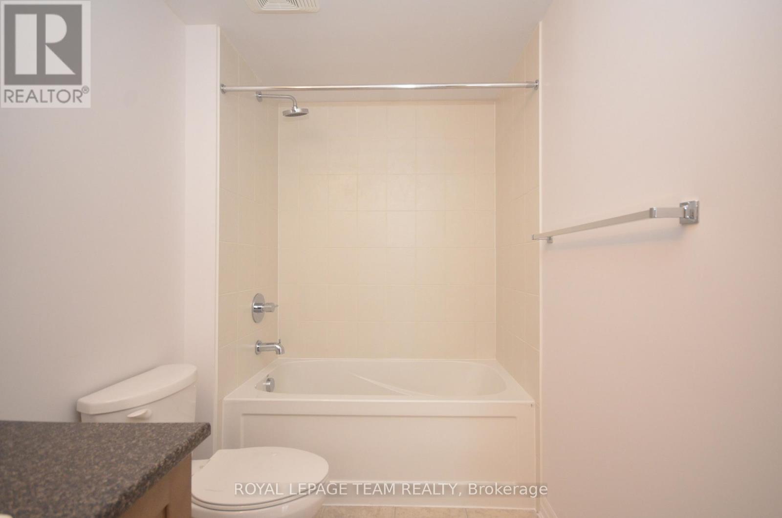 404 - 242 Rideau Street Property Photo 30