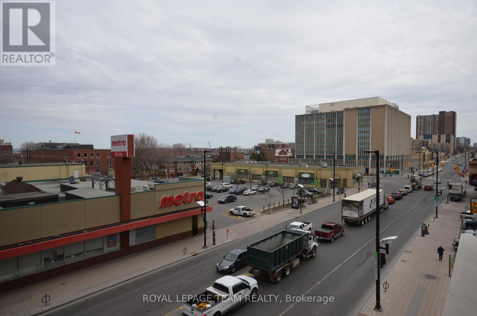 404 - 242 Rideau Street Property Photo 36