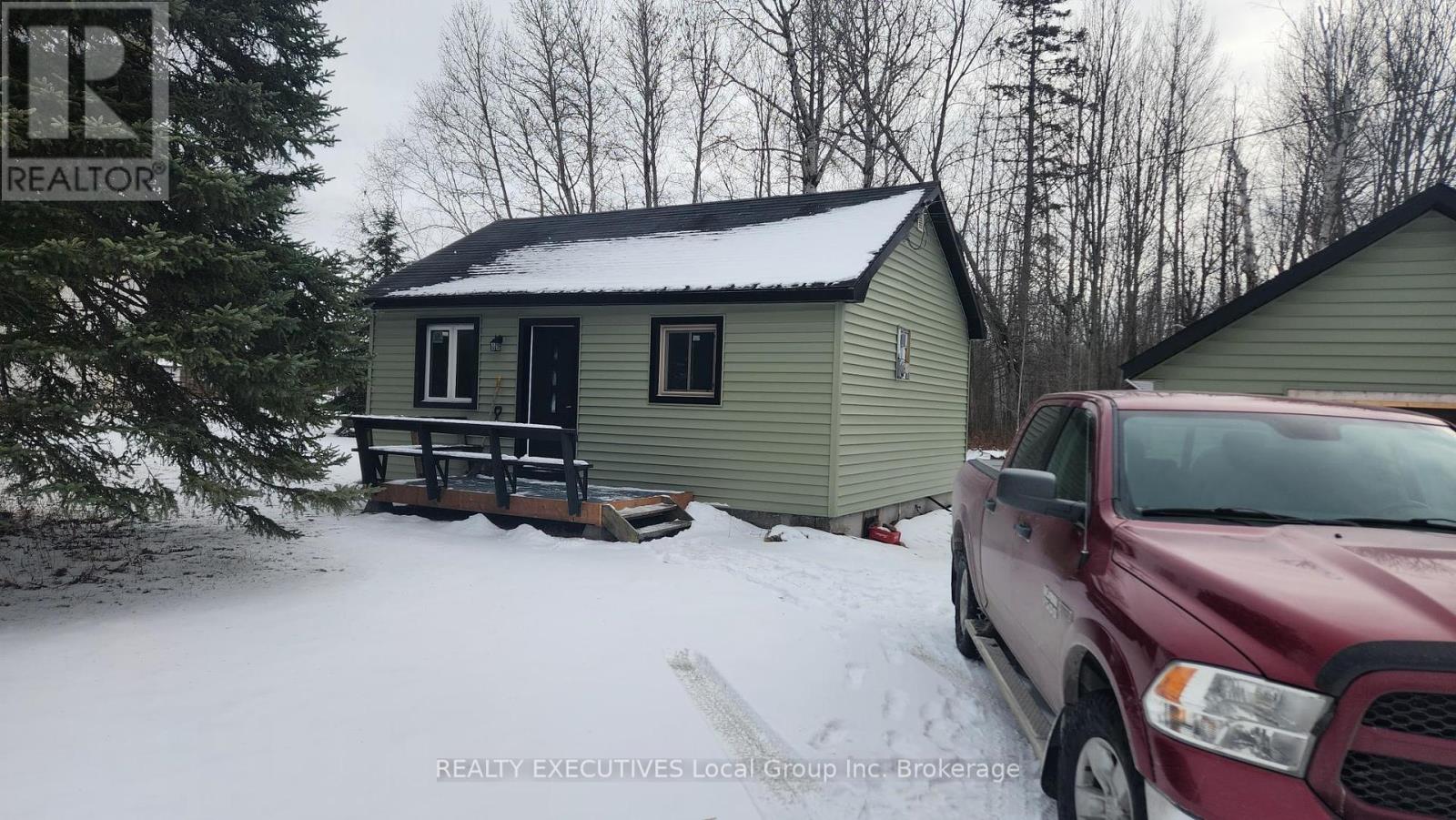 1901 Highway 654 W Property Photo