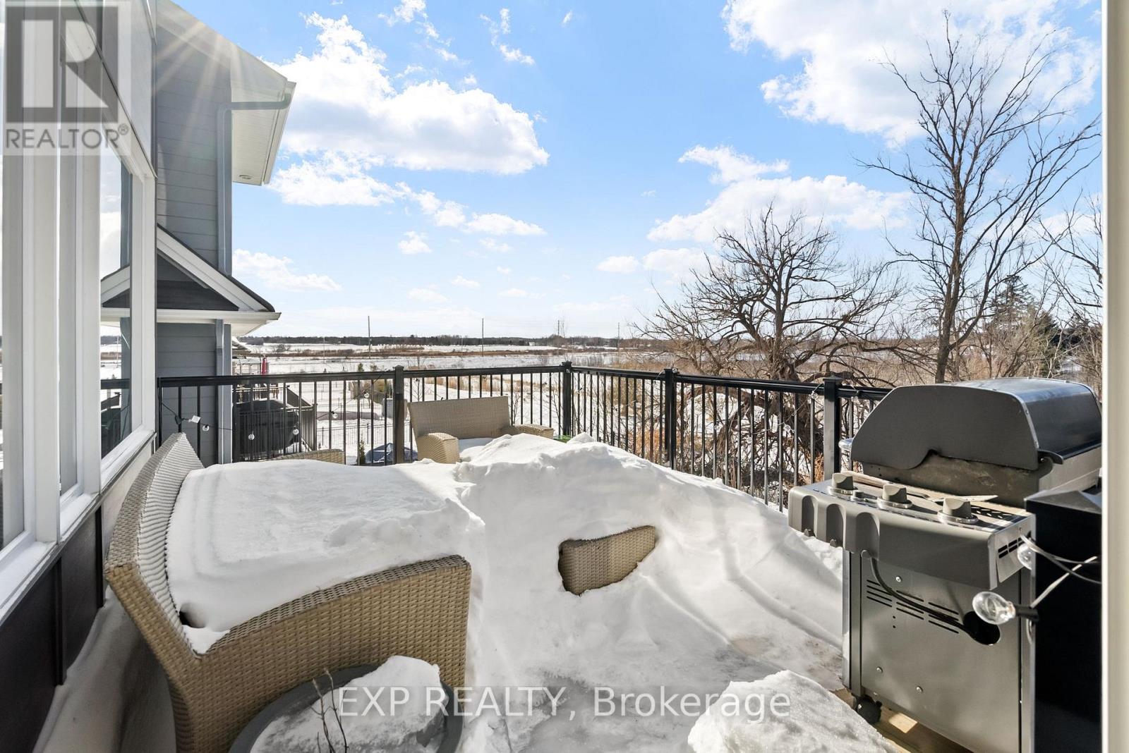 134 Escarpment Crescent Property Photo 15