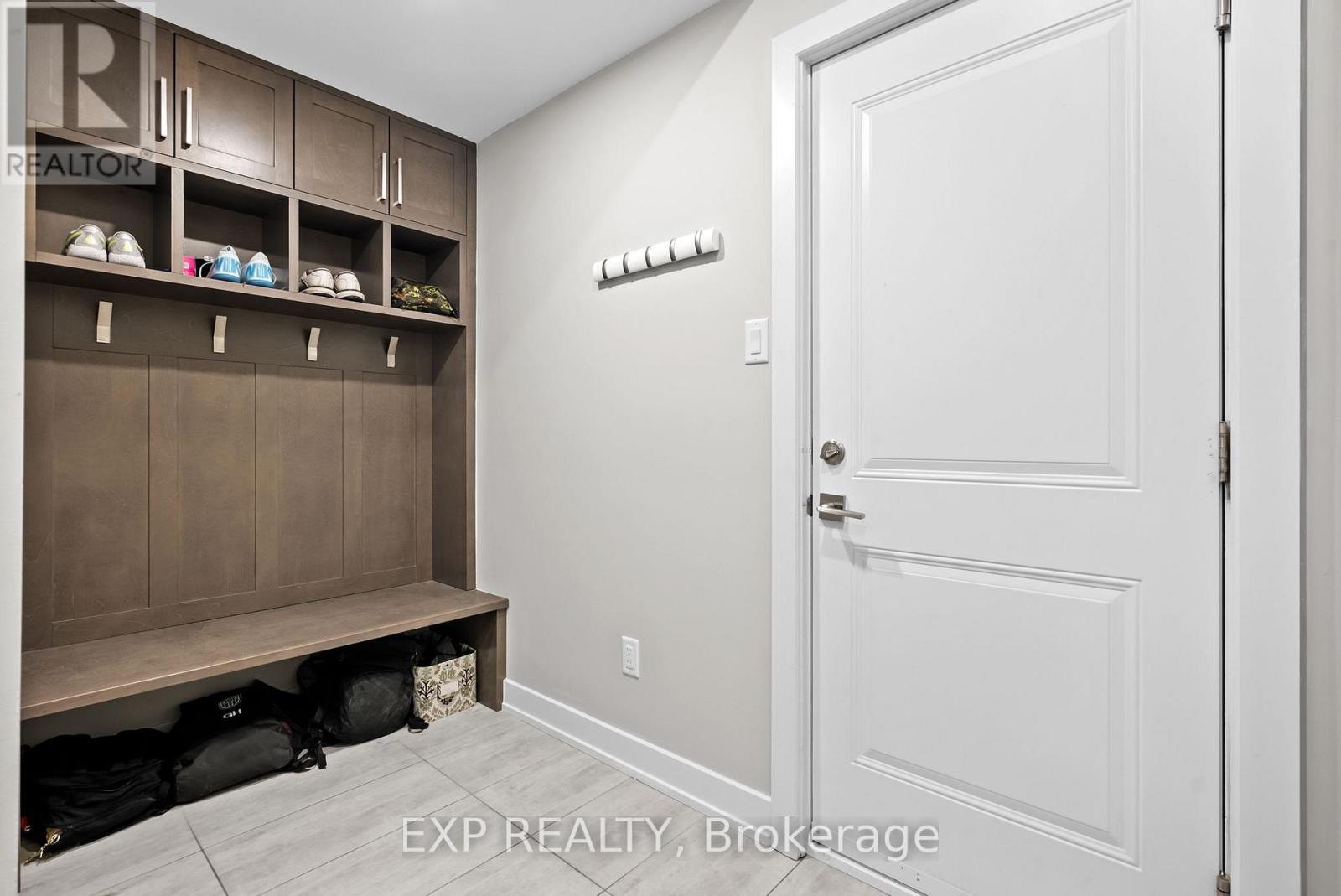134 Escarpment Crescent Property Photo 18