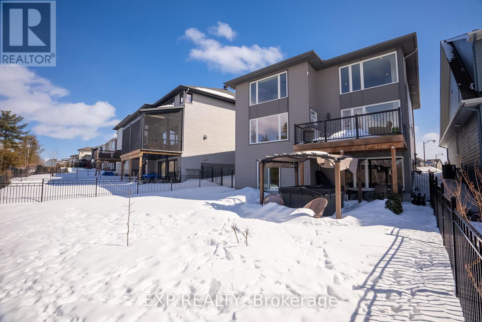 134 Escarpment Crescent Property Photo 34