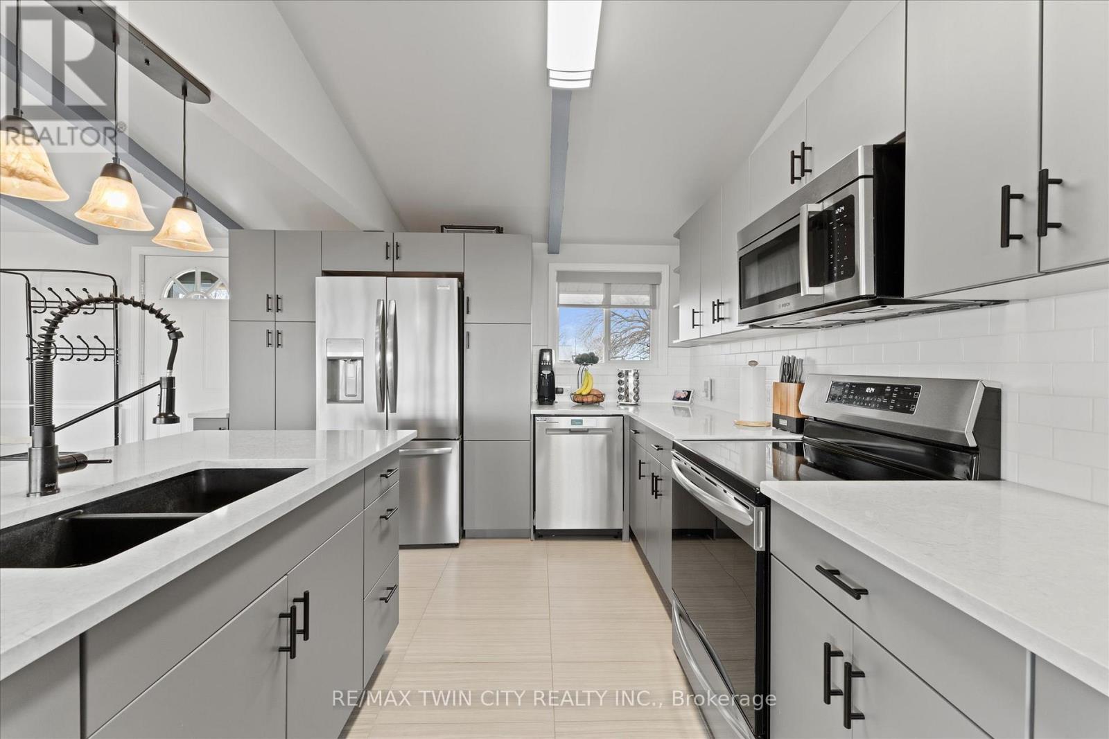 244 Cotterie Park Property Photo 13