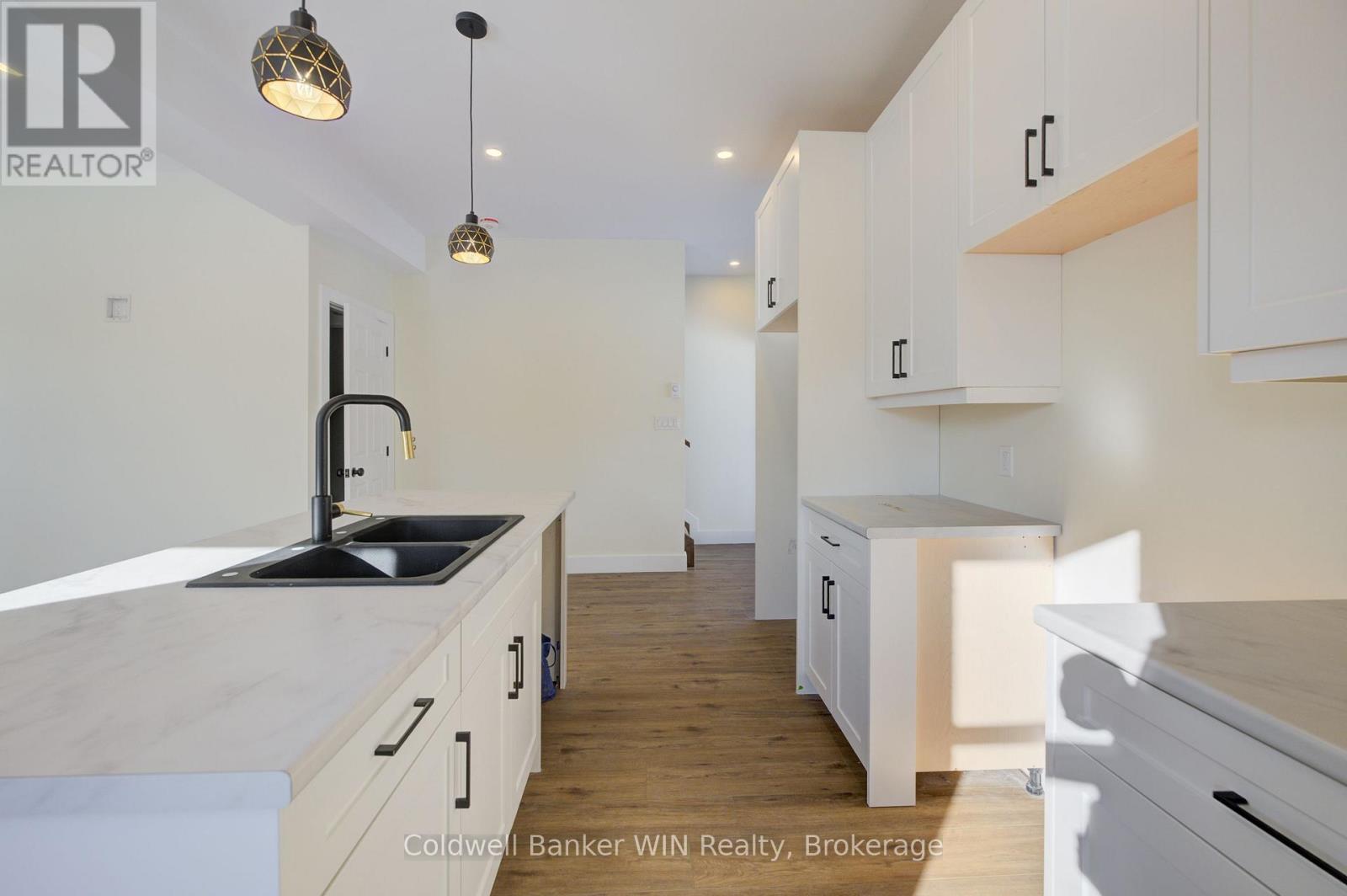 24 Crawford Street Property Photo 6