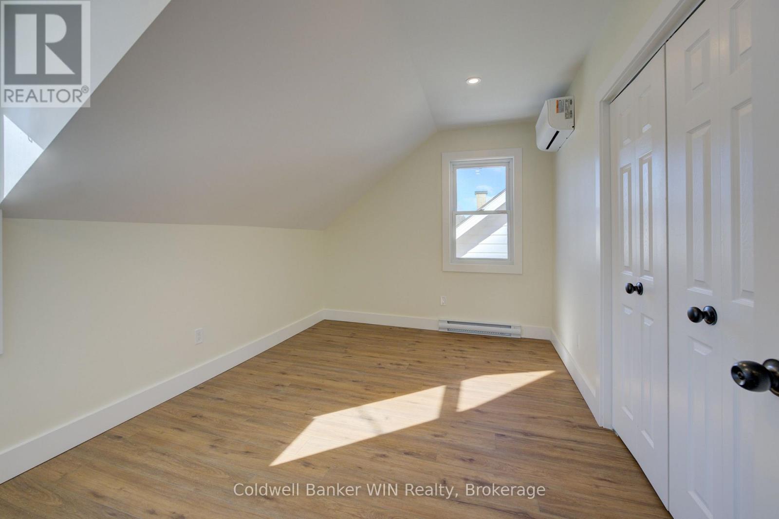 24 Crawford Street Property Photo 32