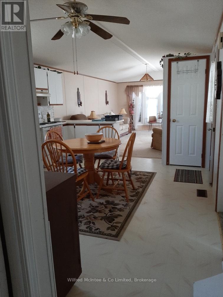 Unit 29 - 302694 Douglas Street Property Photo 15