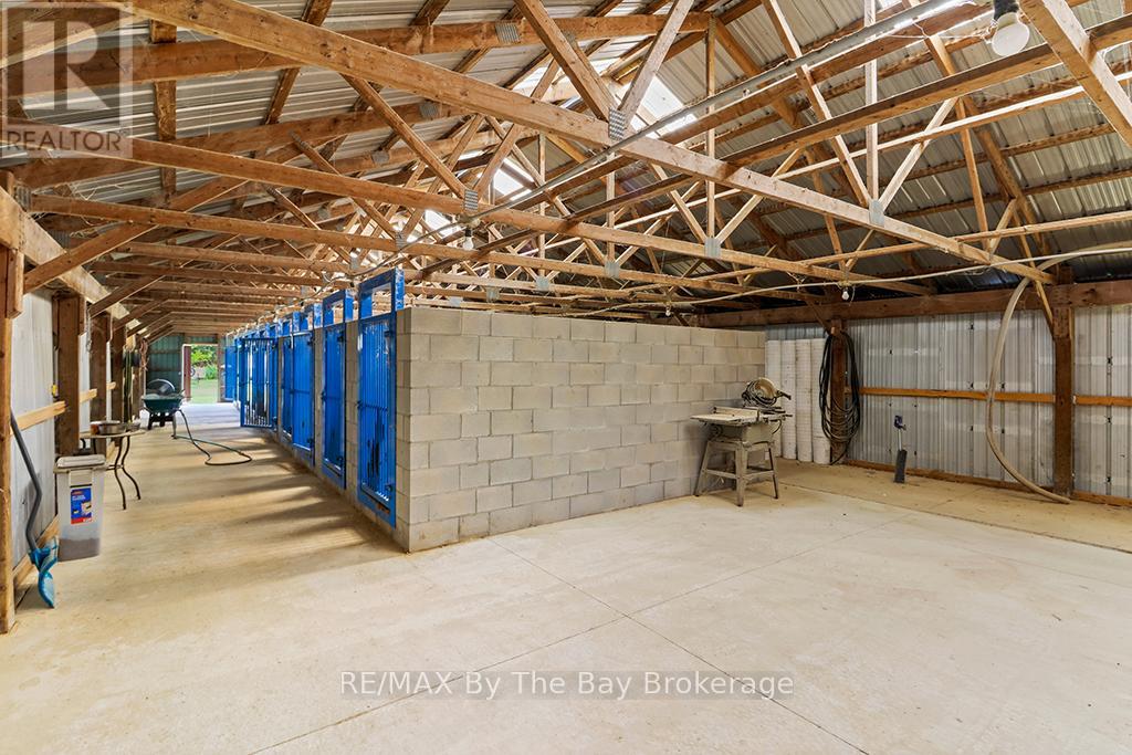 828482 Mulmur Nottawasaga Townline Property Photo 16