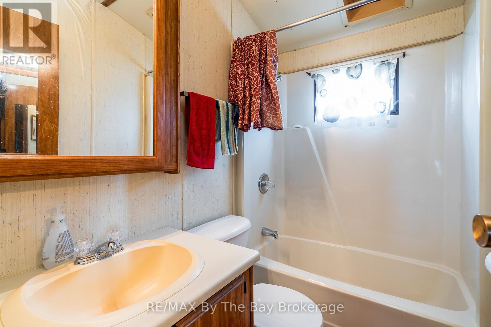 828482 Mulmur Nottawasaga Townline Property Photo 31