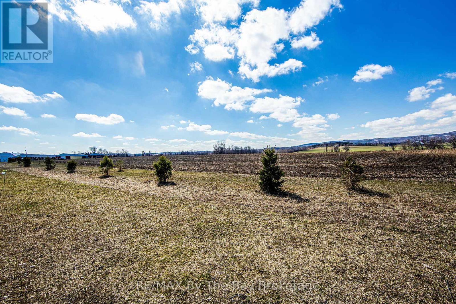 828482 Mulmur Nottawasaga Townline Property Photo 32