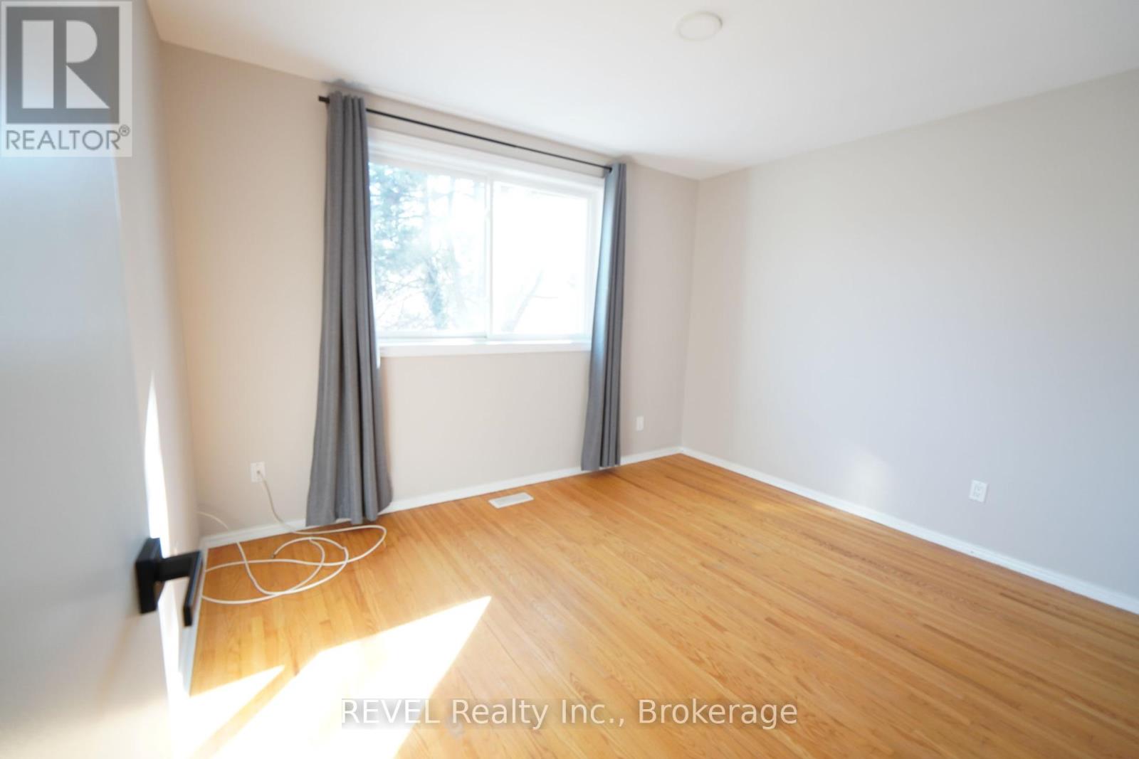 74 - 6453 Colborne Street Property Photo 23