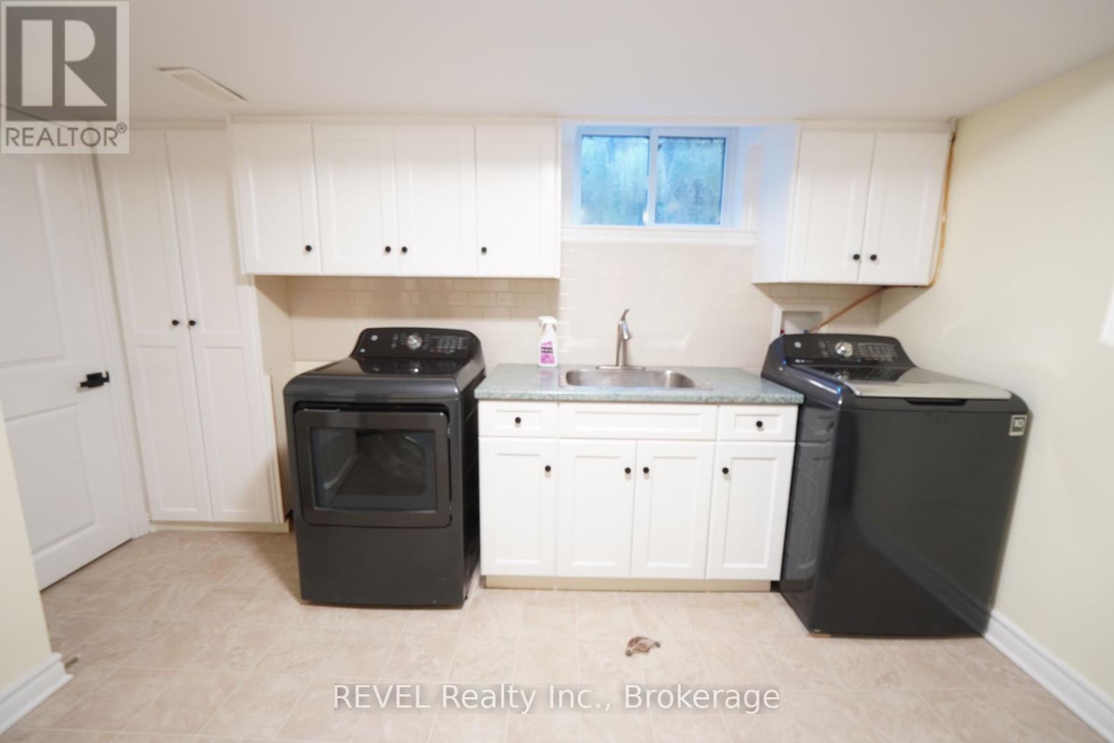 74 - 6453 Colborne Street Property Photo 27