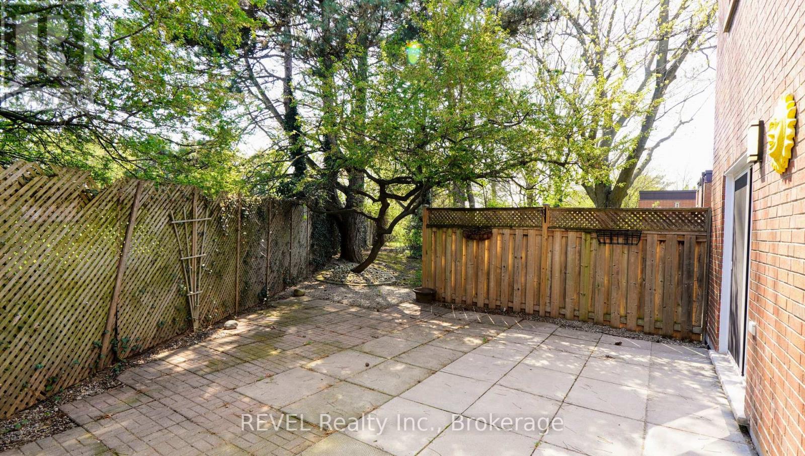 74 - 6453 Colborne Street Property Photo 31