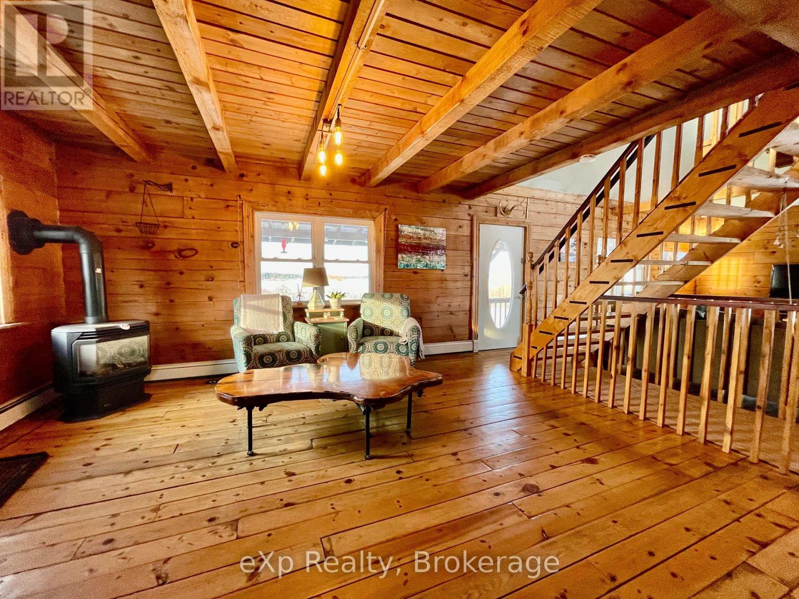 344022 North Line Property Photo 5