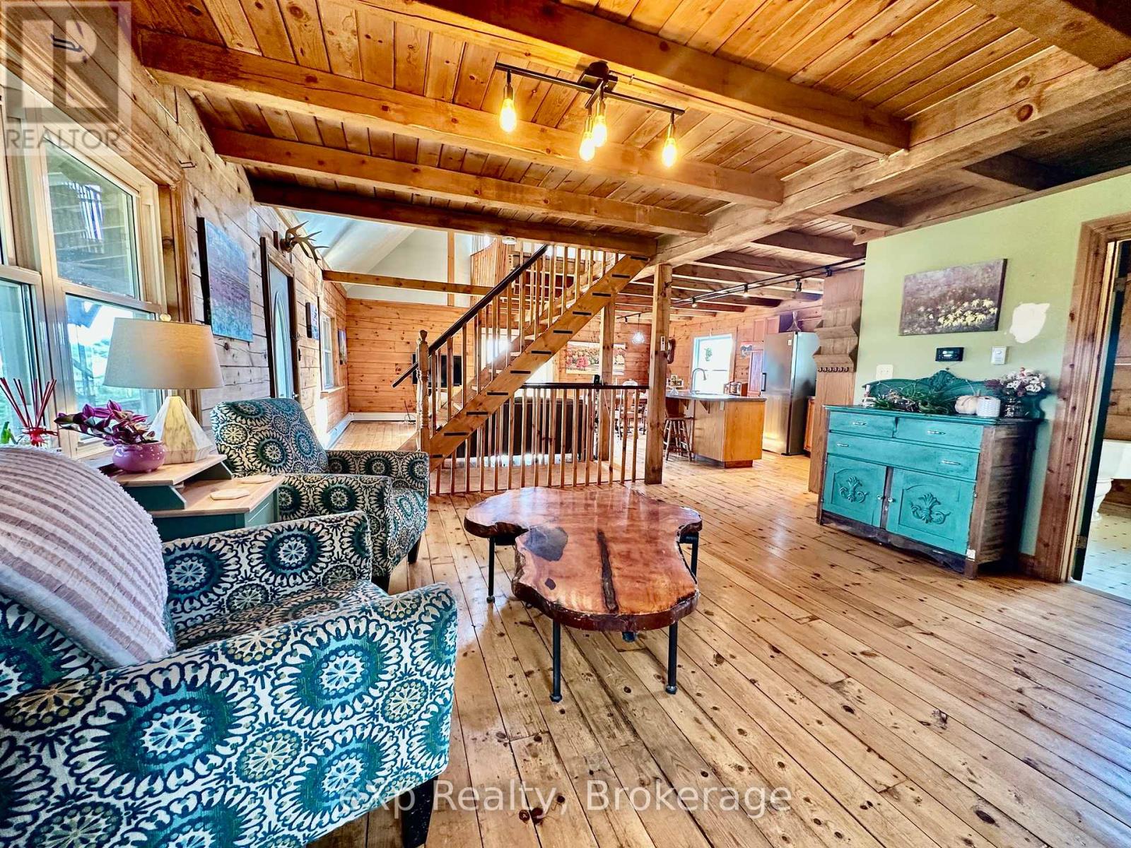 344022 North Line Property Photo 7
