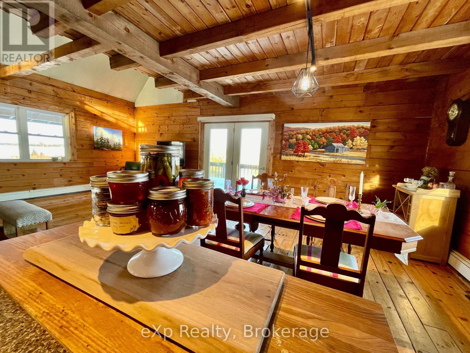 344022 North Line Property Photo 11