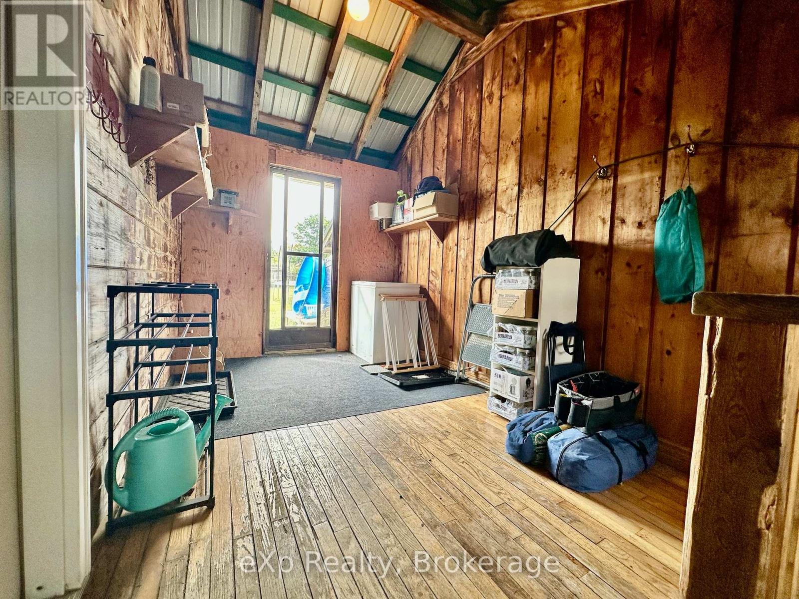 344022 North Line Property Photo 23