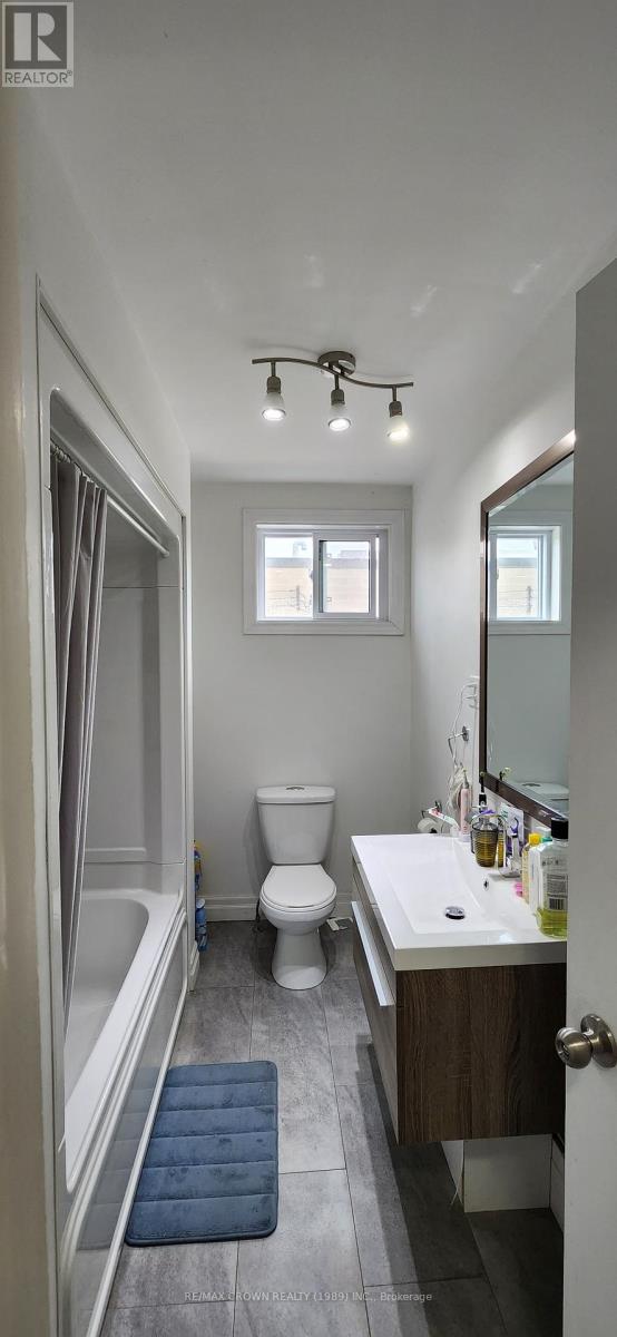 251-257 Main Street E Property Photo 16