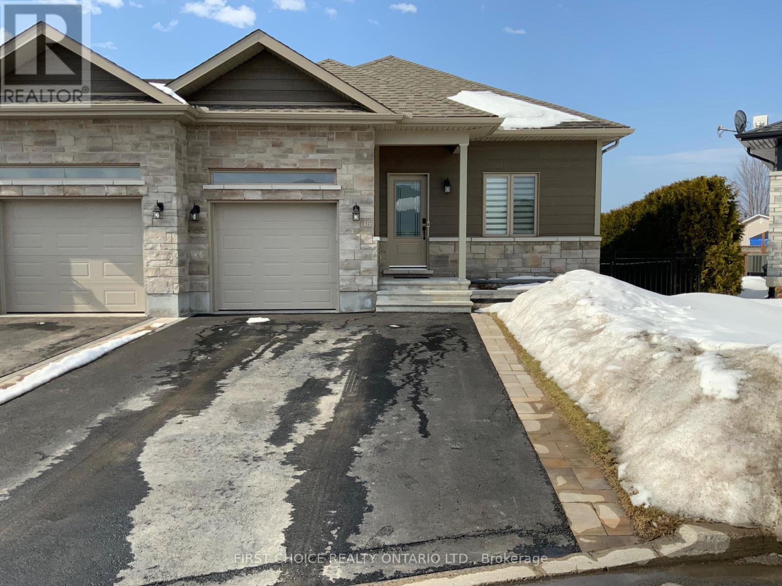18 Julien Street Property Photo